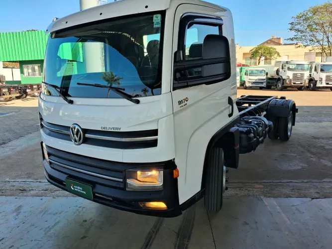 Volkswagen 9.170 2021