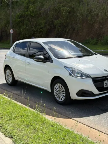 Peugeot 208 Active 1.2 Flex 12V 5P Mec. 2018