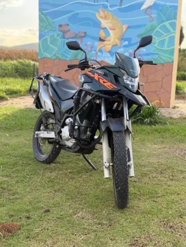 Xre 300 2023