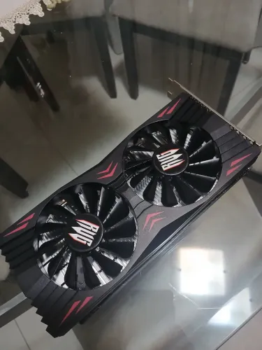Placa de Vídeo Revenger RX 580 (Com Defeito / Para Reparo ou Peças)