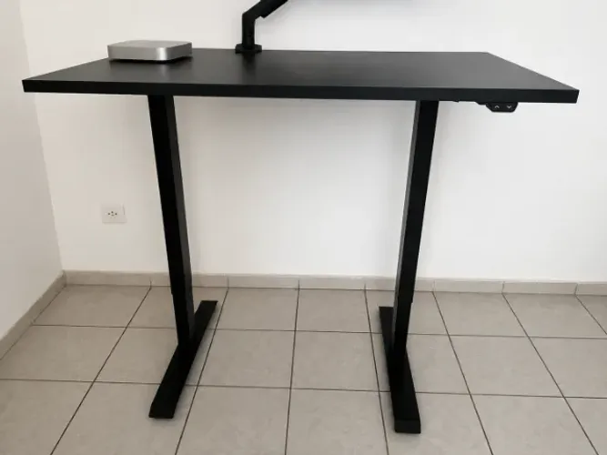 Mesa com Regulagem de Altura GenioDesk HOME