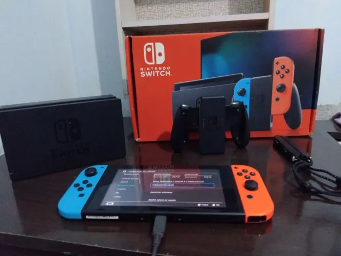 Nintendo Switch v2 32gb + cartão sd 16gb