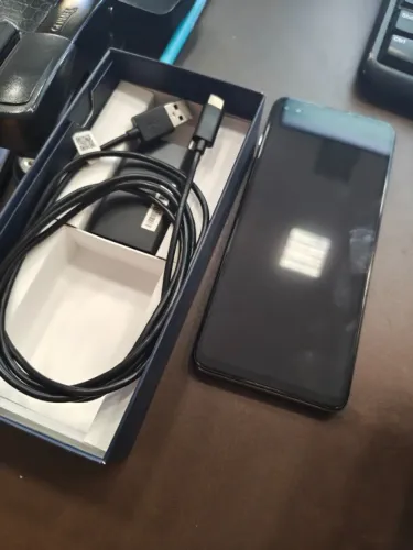 Motorola g100