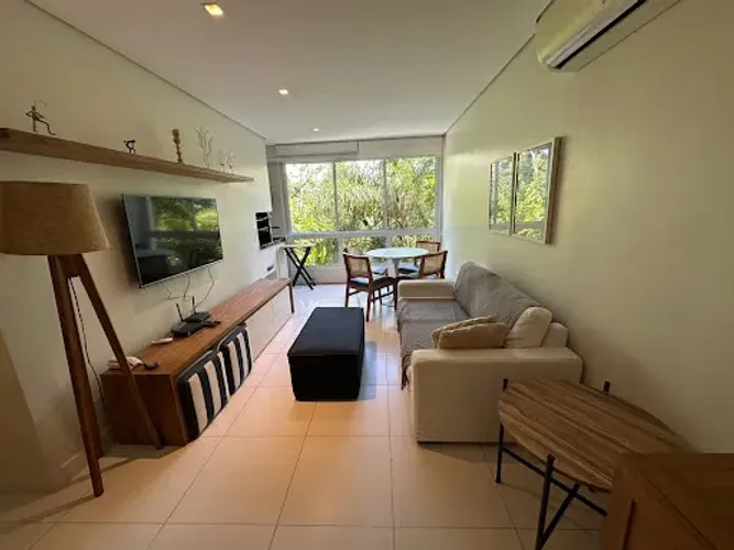 Casa para locação anual no Brisas do Camburizinho | 3 suítes | Condomínio completo