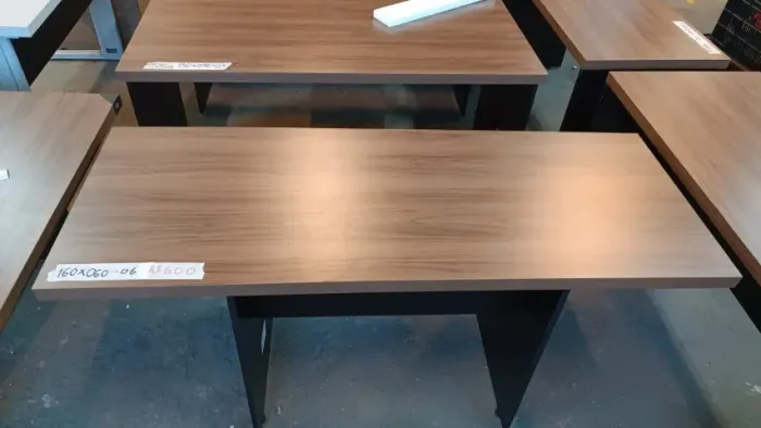 Mesa de Reunião Pé Painel 160x60 Amadeirada - Mesa 06