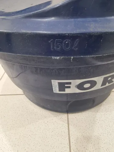 Caixa de água 150 litros