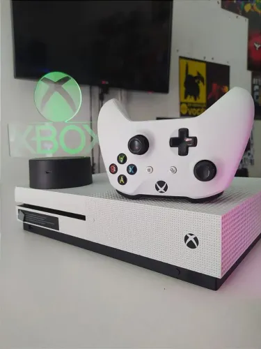Xbox One S 1TB com 6 Meses de Garantia à Pronta Entrega