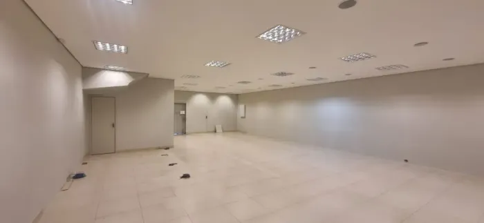 ALUGA-SE SALÃO COMERCIAL VILA IMPERIAL- OPORTUNIDADE