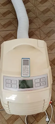 Ar condicionado completo e com controle remoto 