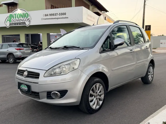 Fiat Idea Attractive 1.4 Fire Flex 8V 5P 2013