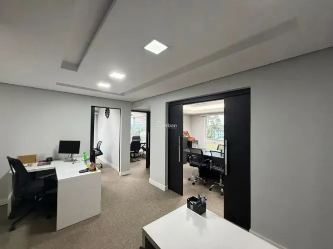 Sala à venda e para alugar em Cotia, Granja Viana, com 69 m², The Square Open Mall
