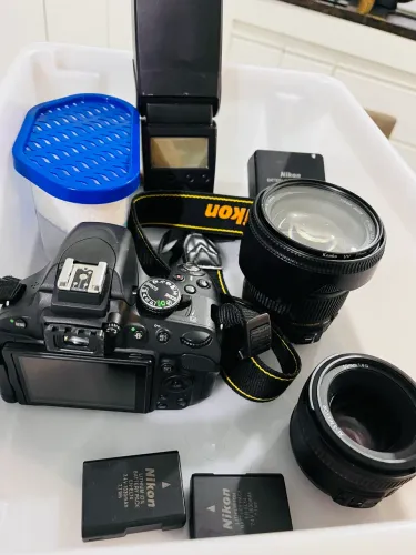 CÂMERA FOTOGRÁFICA NIKON D5100