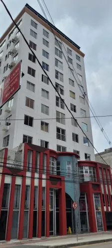 Sala comercial duplex no Centro, contendo 04 mini salas