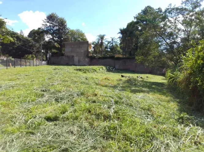 TERRENO / ÁREA / LOTE COM 4.620M² DE ÁREA TOTAL, COM EXCELENTE TOPOGRAFIA, IDEAL PARA VÁRI