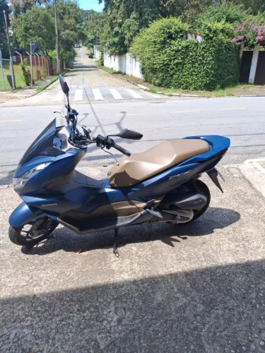 Moto PCX 160 DLX Completa