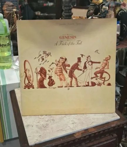 Lp GENESIS a trick of the tail