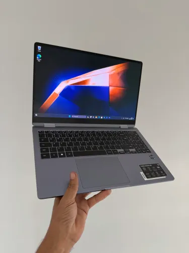 Notbook samsung galax book 4 360 core 5 120u