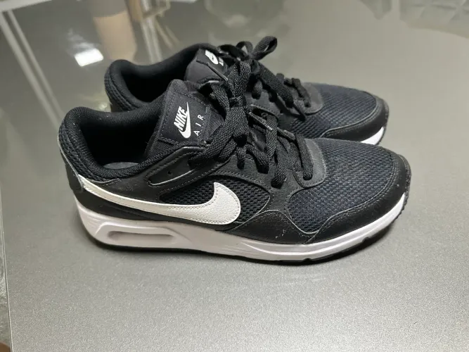 Tênis Nike air max sc