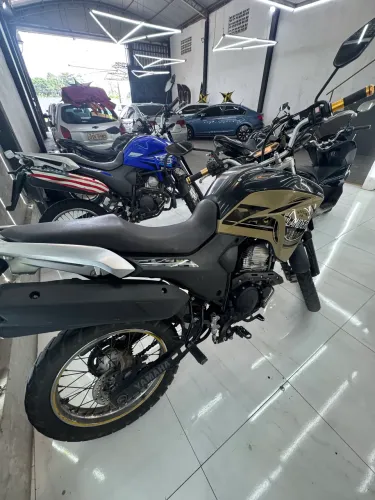 Yamaha XTZ 250 Lander - 2022 - 11.500 km - R$ 21.500,00