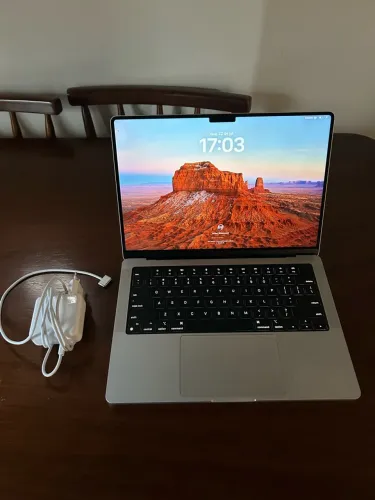 Macbook Pro M4 512gb Ssd/16gb RAM