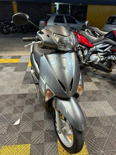 HONDA LEAD