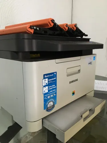 Impressora Laser Color 1500 Páginas impressas