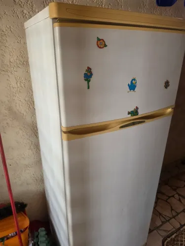 Vendo geladeira cce 430 litros