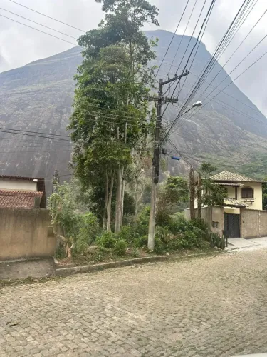 TERRENO para venda, com 492 metros quadrados, beira de rua, com ótima topografia.