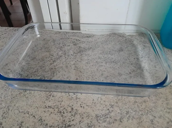 Refratário de forno e micro-ondas