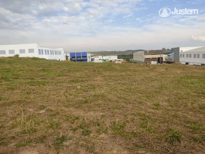Terreno para locação no Distrito Comercial Vitória martini