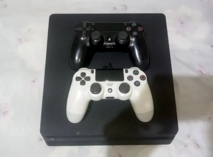 PS4 SLIM
