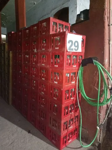 Caixa de Coca-Cola completa