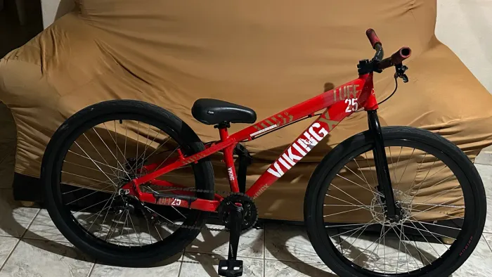 VikingX tuff 25 vermelha *caso queira comprar favor chamar*
