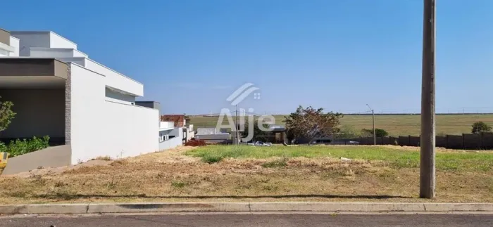 VENDE-SE Lote em condomínio NO VERANA PARQUE ALVORADA - MARÍLIA/SP