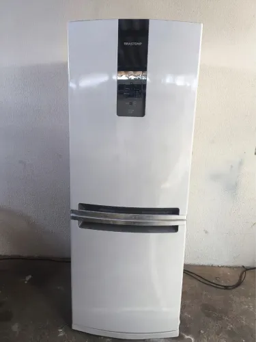 Geladeira Brastemp inversa frost free 