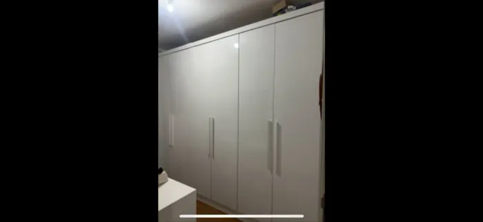 Guarda roupa branco roupeiro