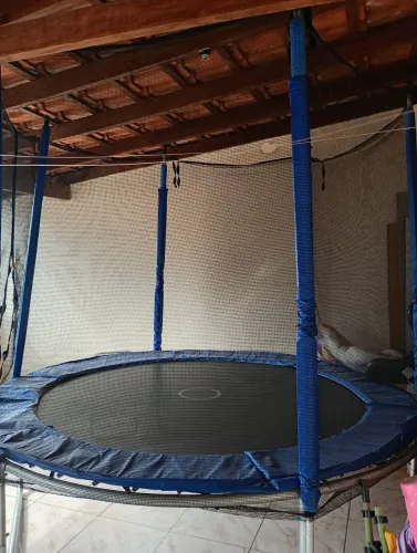 Cama elástica grande
