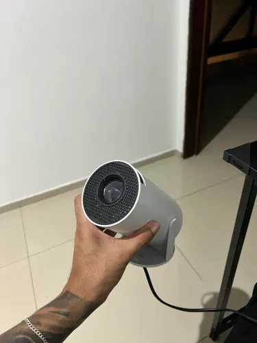 Projetor Wi-fi lançamento Portátil com Android HDMI Smart Cinema H300 4k HD