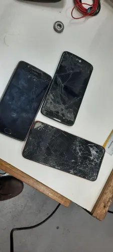 Celulares com defeito 