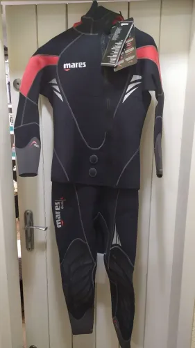 Roupa de Mergulho