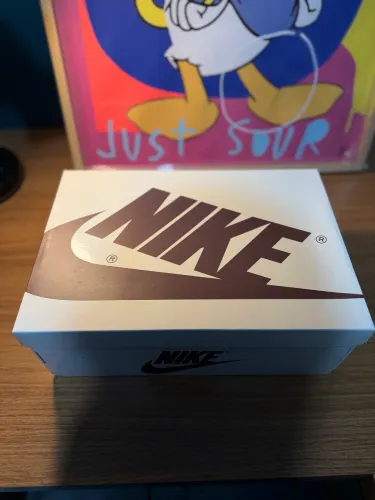 Travis Scott x Air Jordan 1 Low Canary