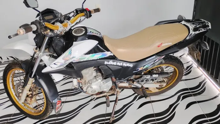 Bros 160