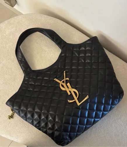Bolsa Grande em couro Maxi icare - logomarca em metal pesado -