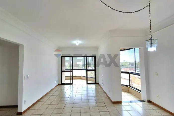 Viva o Luxo em Orlândia: Apartamento Exclusivo