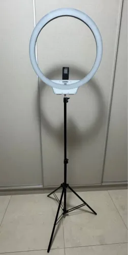 Ring light yongnuo 608 seminova