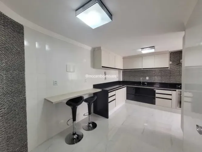 Apartamento - / Residencial / Centro