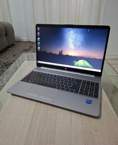 Notebook Hp ! Tela 15.6 Full Hd / Intel I5-1135G7 / 16Gb De Memoria / Ssd M.2 256Gb / W10