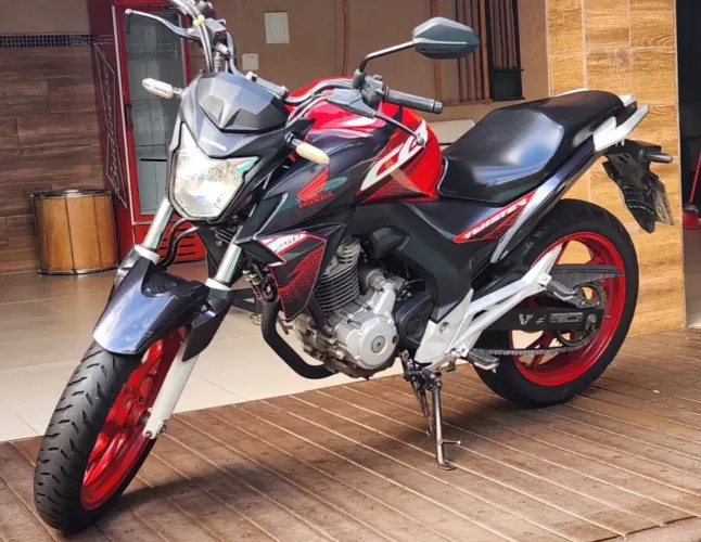 CB250 NOVA TWISTER CBS 2020