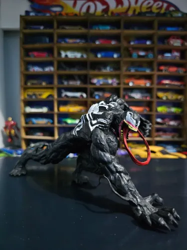 Action figure - Venom