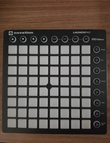 Controlador Usb Launchpad Mk2 Novation